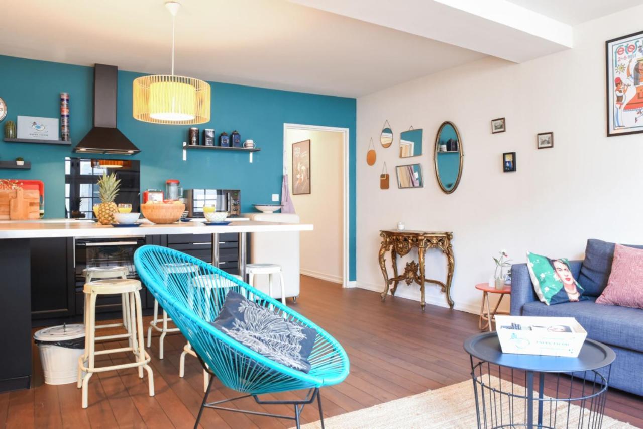 Charming Flat In A Calm Street At The Historic Heart Of - Welkeys * Bayona